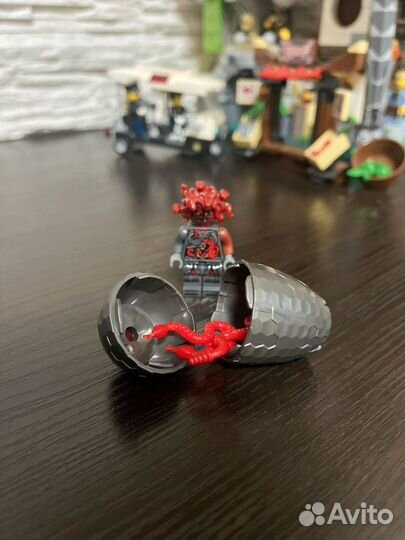 Lego ninjago минифигурки Acronix, Machia, rivett