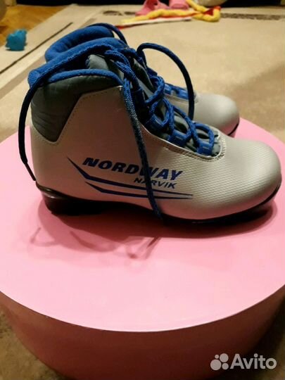 Лыжные ботинки 32р