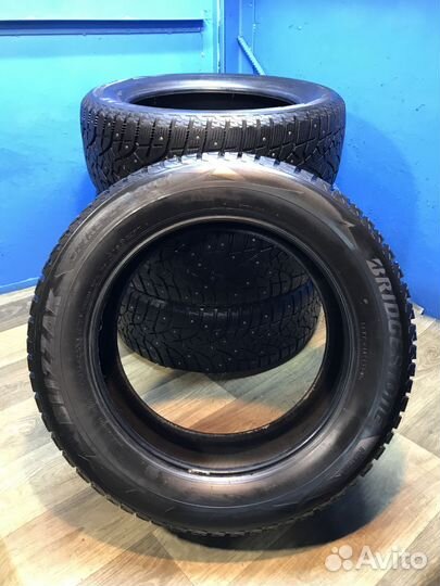 Bridgestone Blizzak Spike-02 SUV 275/55 R20