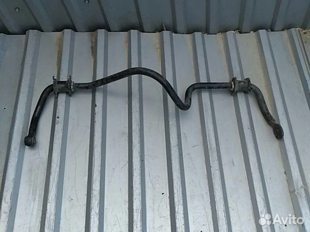 Стабилизатор задний Toyota Land Cruiser 200