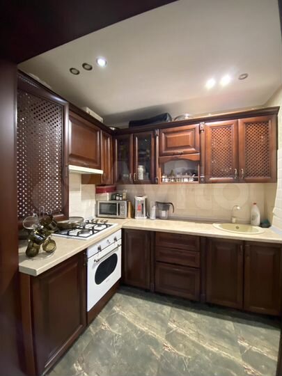 2-к. квартира, 52 м², 3/5 эт.