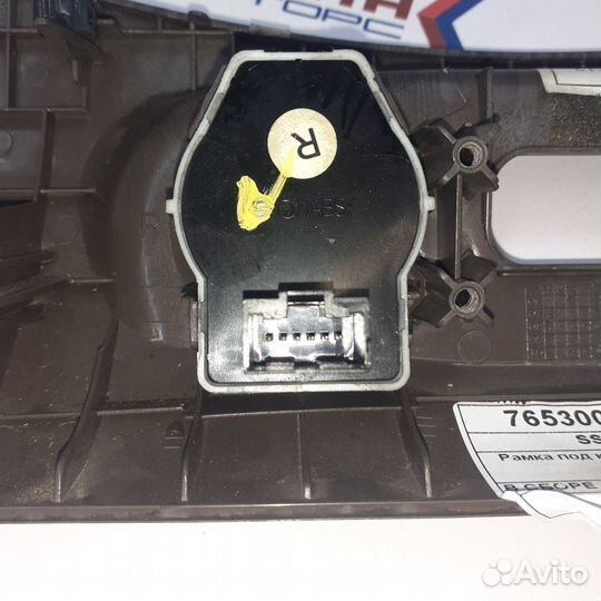 Рамка под кнопки обогрева сидения ssangyong rexto