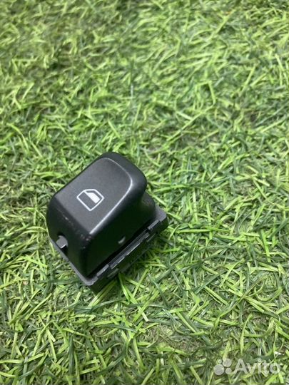 Кнопка стеклоподъемника Audi A5 8T 3.2 2008