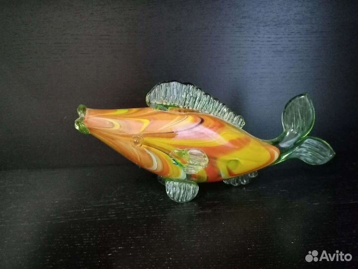 Рыба - статуэтка из цветного стекла