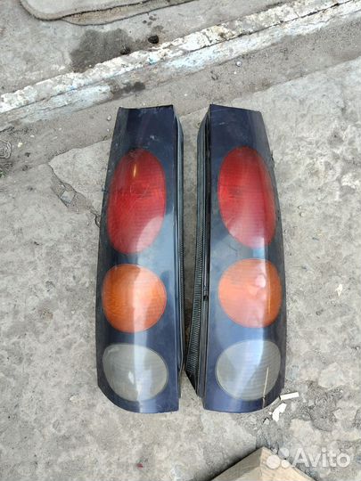 Задние фонари