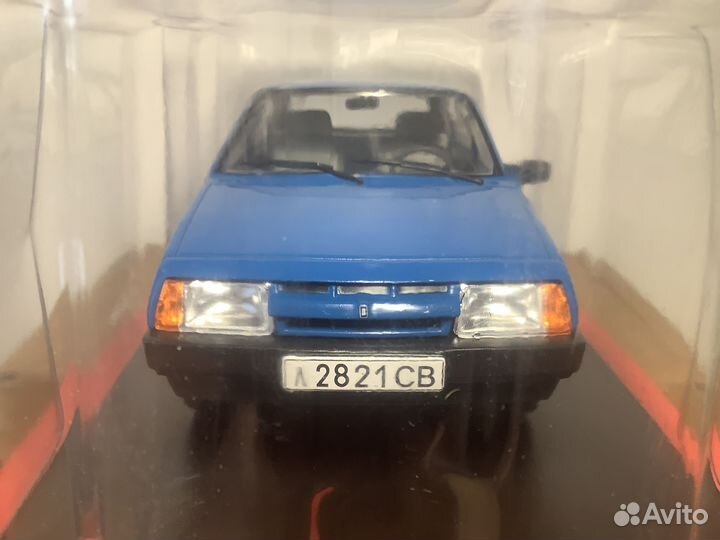 Модель автомобиля ваз-21091 1:24 Ашет