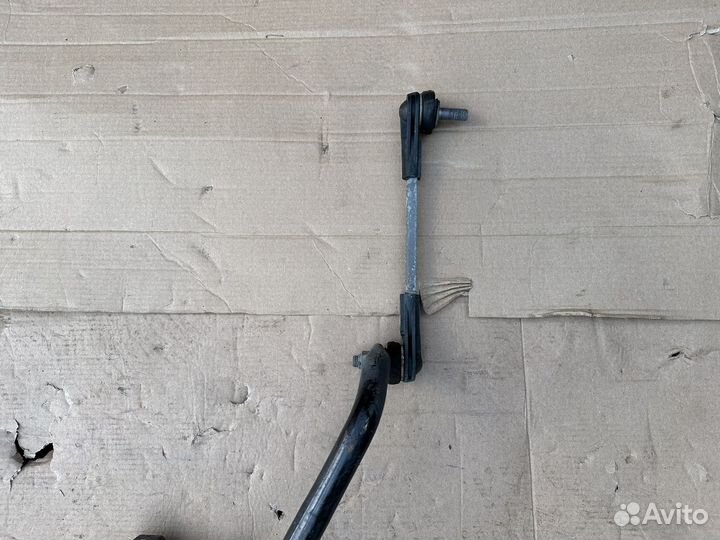 Стабилизатор передний на BMW G11 G12
