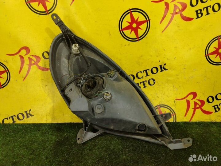 Фара передняя левая Toyota Funcargo NCP20-0199528