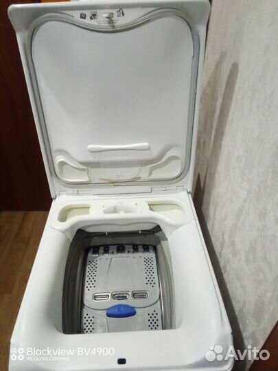 Стиральная машина с вертикальной загрузкой