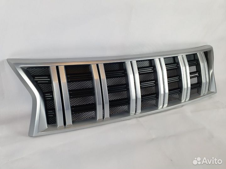 Решетка радиатора Renault Duster 