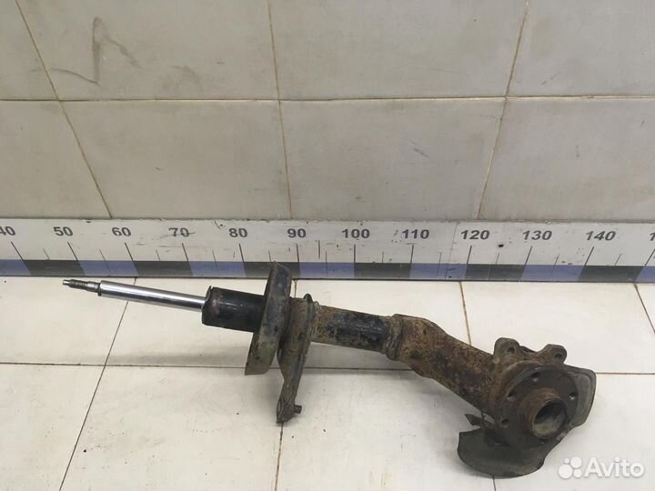 Кулак поворотный передний правый Nexia 1995-2016