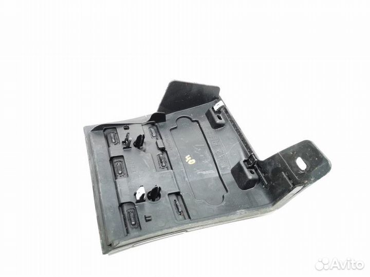 Молдинг крыла переднего правого Land Rover