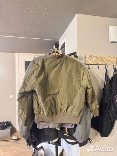 Бомбер Gu Undercover Green Bomber Blanc Оригинал