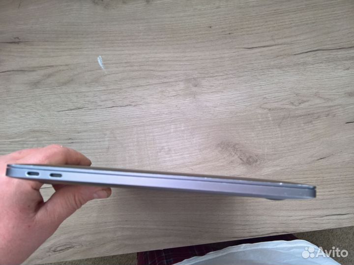 Apple MacBook Pro 13 (2017) 256Гб