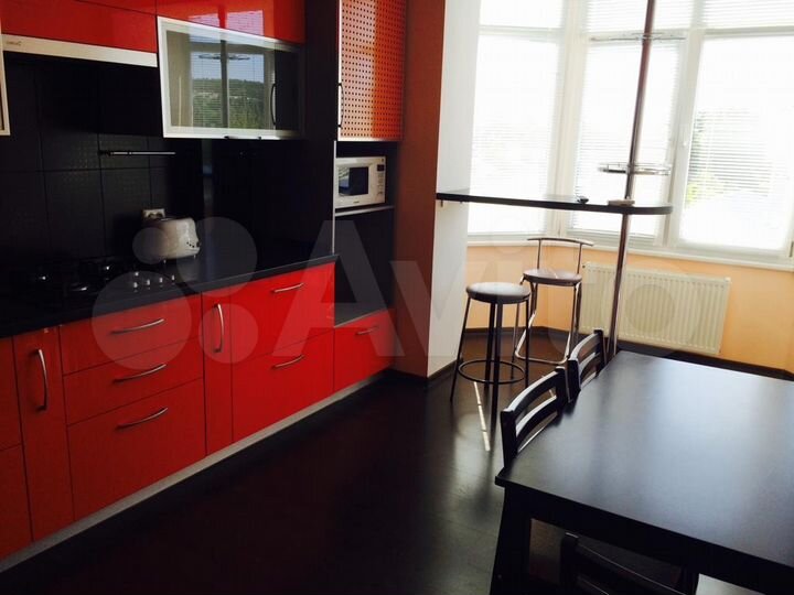 1-к. квартира, 42 м², 4/9 эт.