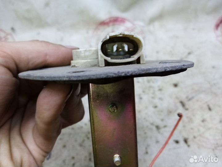 Датчик уровня топлива Mitsubishi Dingo CQ2A 4G15