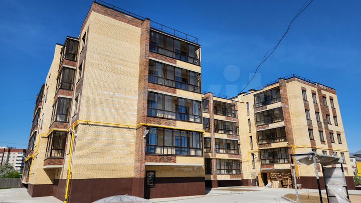 2-к. квартира, 66,4 м², 1/4 эт.