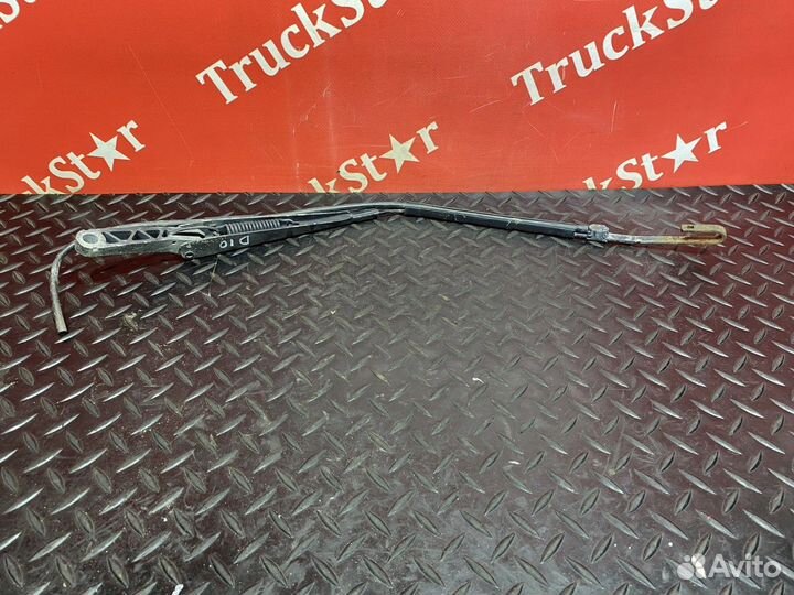 Поводок стеклоочистителя