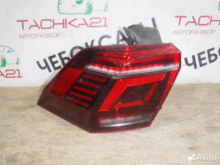 Фонарь задний левый внешний VW Tiguan (2017)