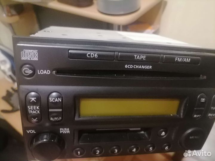 Головное устройство на nissan