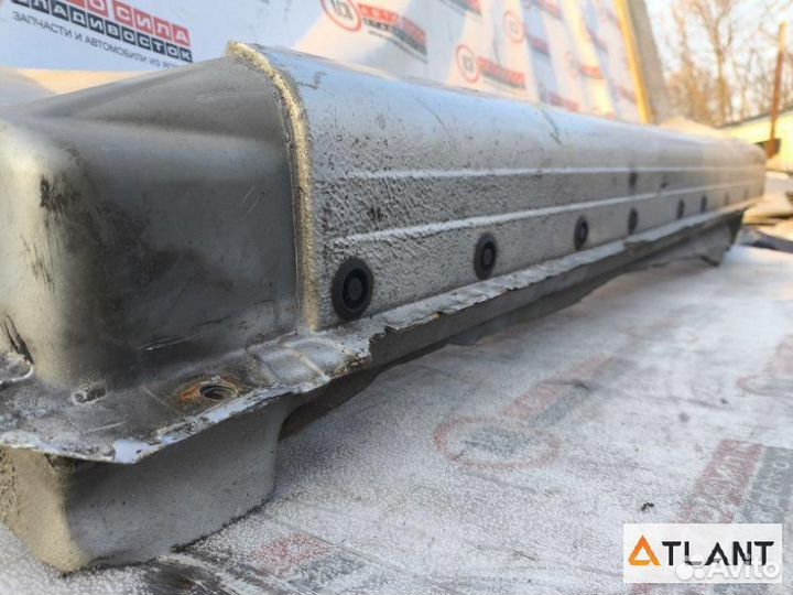 Порог кузова левая toyota funcargo