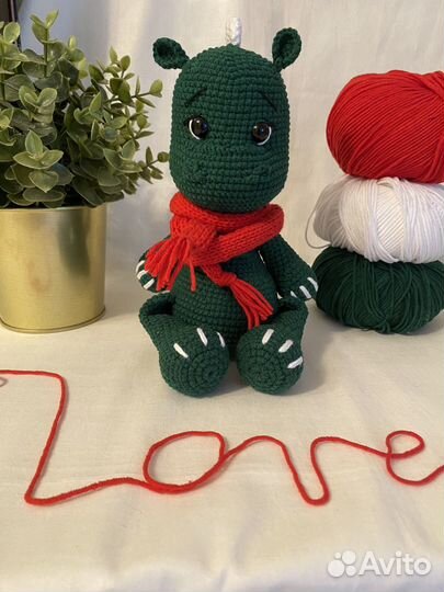 Дракон символ 2024 года