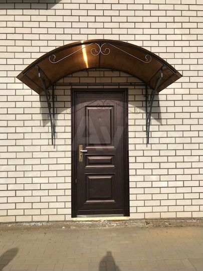 Таунхаус 505,2 м² на участке 12 сот.