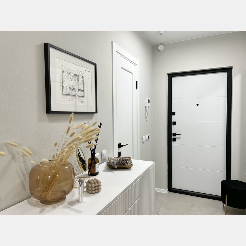 2-к. квартира, 68,8 м², 1/12 эт.