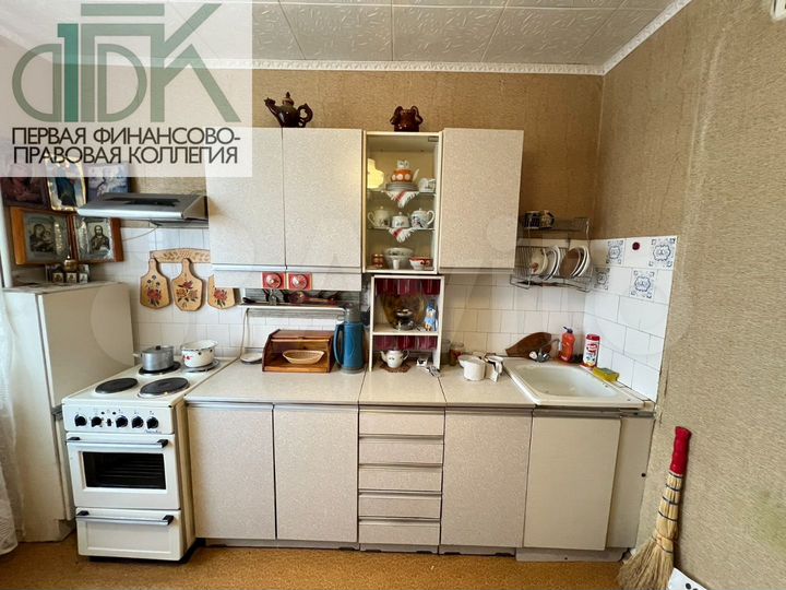 2-к. квартира, 52 м², 4/9 эт.