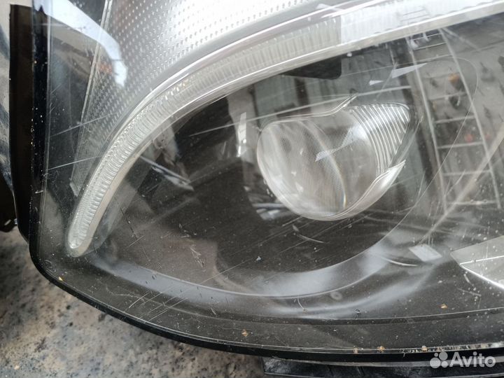 Фара левая Benz GLC X253 C253 с дефектами