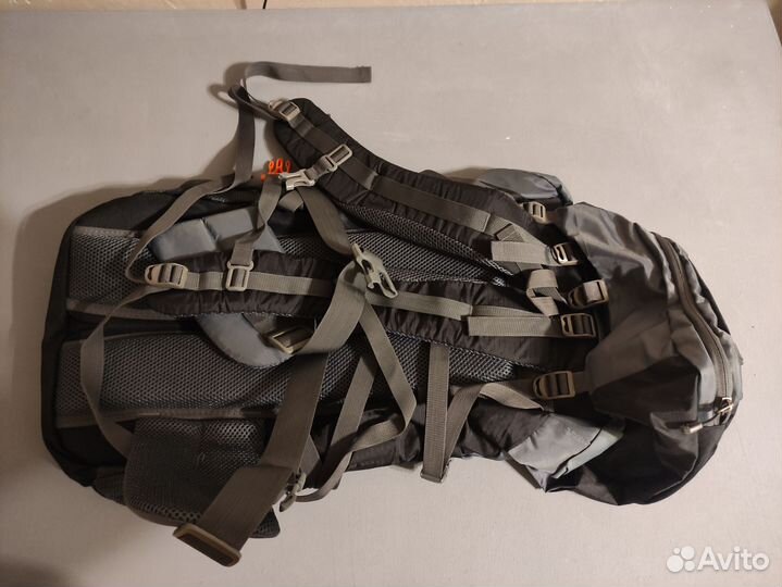 Продаю рюкзак туристический 65 литров