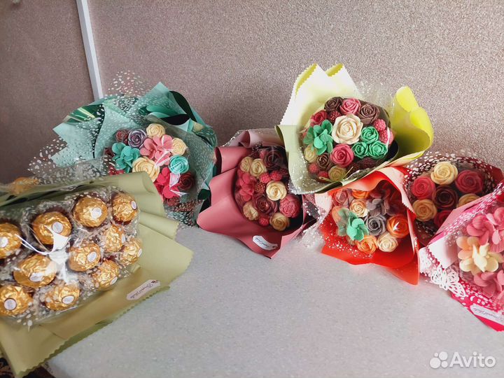 Наличие шоколадных букетов на 1 сентября