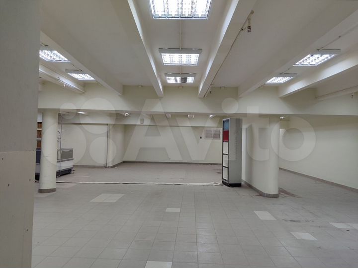 Сдам торговое помещение, 1100 м²