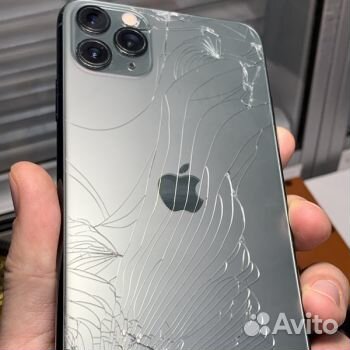 Замена задней крышки идеально и профессионально