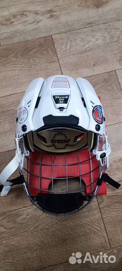 Хоккейный шлем новый CCM