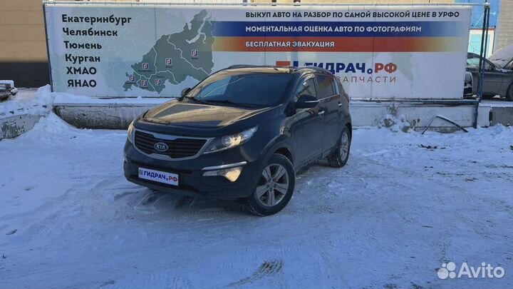 Ремень безопасности задний левый Kia Sportage (SL)