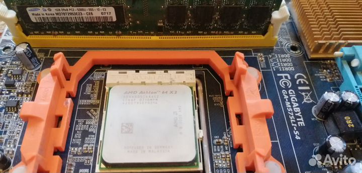 Материнская плата gigabyte