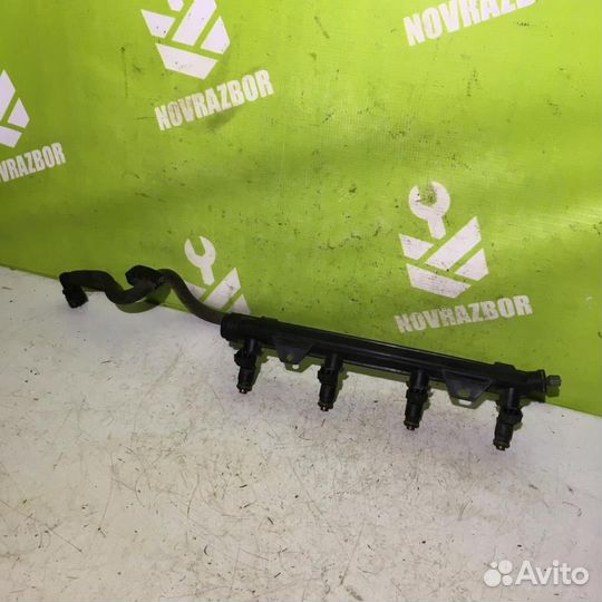 Рейка топливная (рампа) Фольксваген Поло седан Р