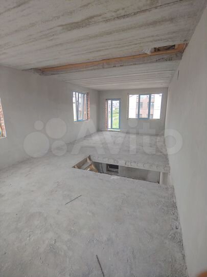 4-к. квартира, 96 м², 1/2 эт.