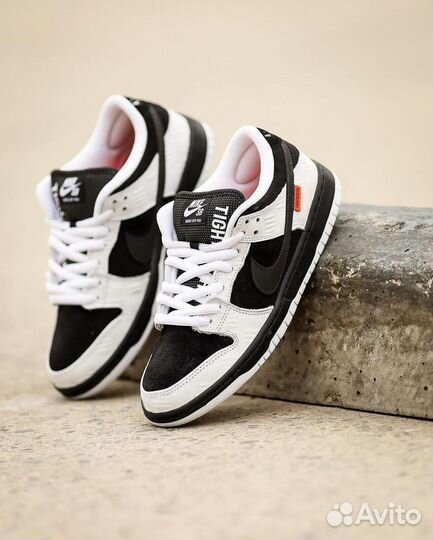 Nike SB dunk LOW black white X tightbooth