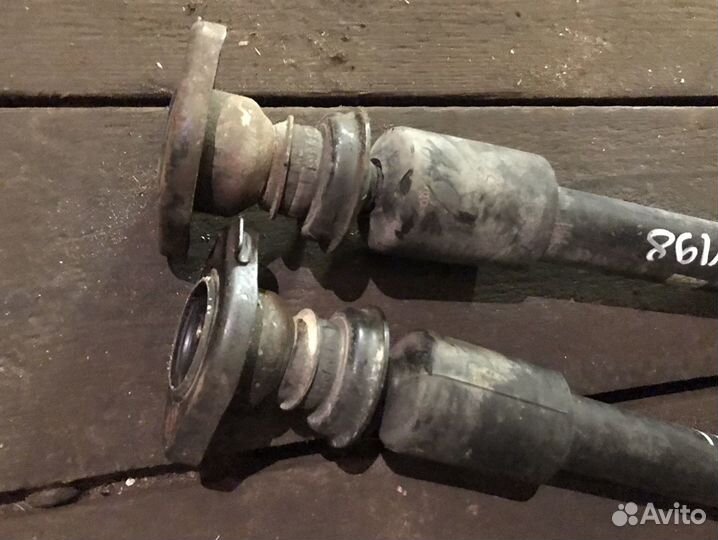 Infiniti fx35 fx45 амортизатор задний