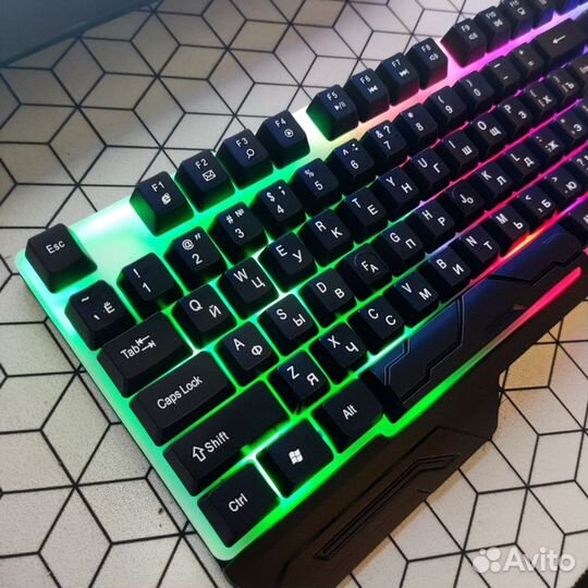 Игровая клавиатура с подсветкой