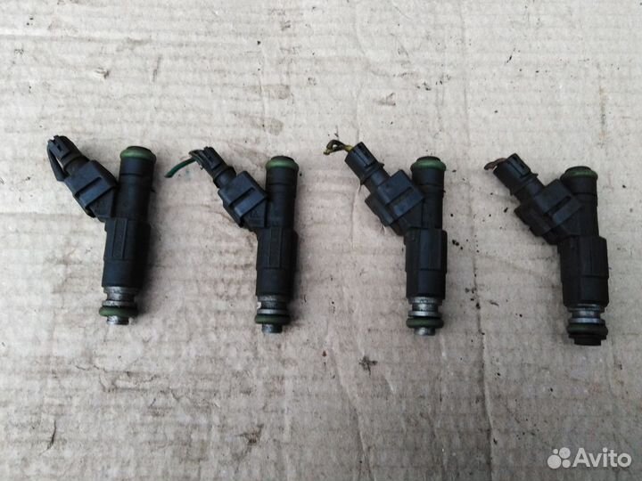 Форсунки топливные Chrysler Voyager 1996г