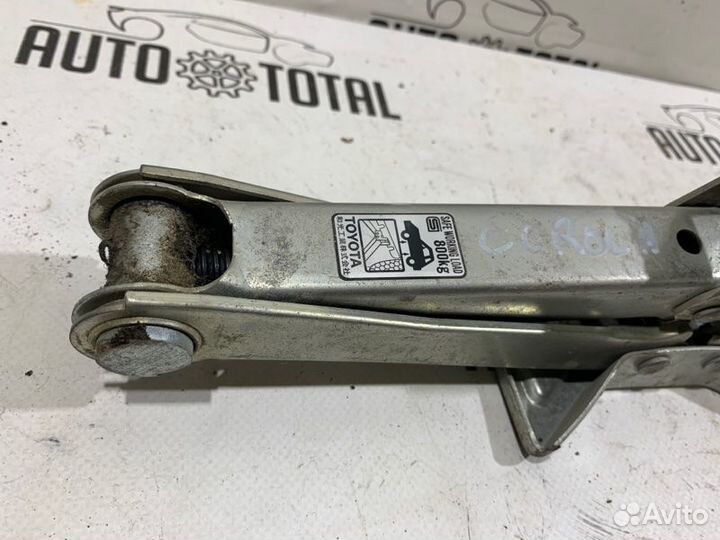 Домкрат Toyota Corolla 150 1ZR 2008