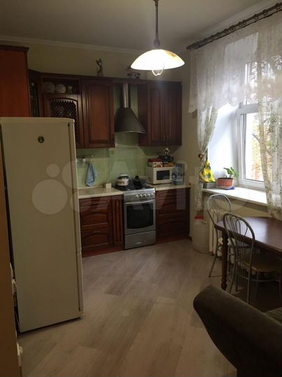 3-к. квартира, 70 м², 3/3 эт.