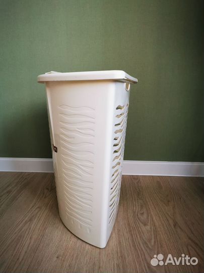 Корзина для белья угловая Branq