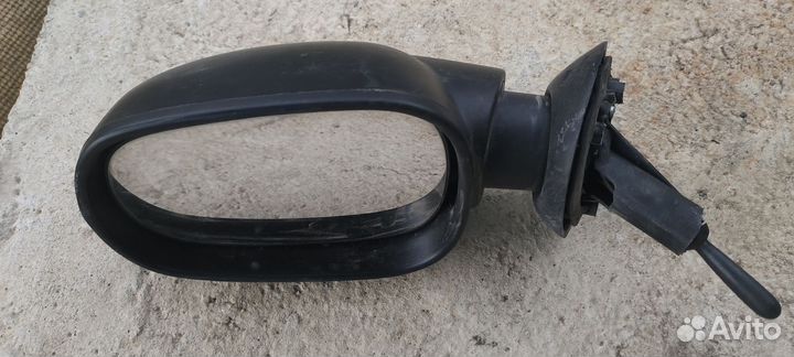 Зеркало левое Рено Логан 1