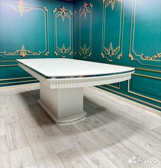 Стол в гостиную \ оплата при получении