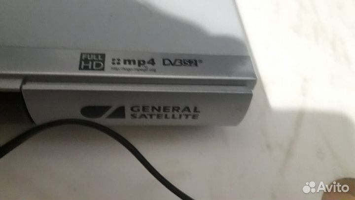 Тюнер триколор GSU510