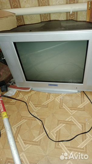 Телевизор на запчасти